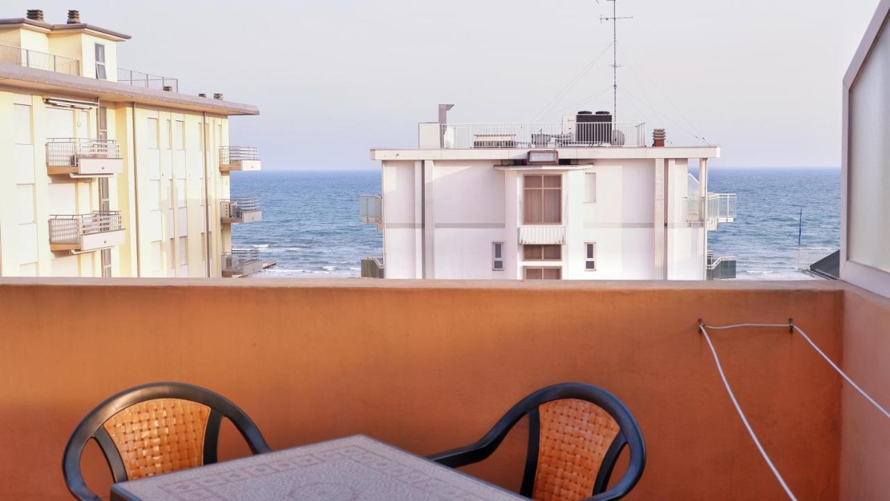 Hotel Venezuela Lido di Jesolo Eksteriør bilde
